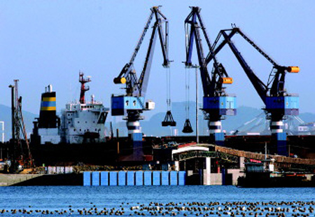 深化供給側(cè)結(jié)構(gòu)性改革 增強(qiáng)經(jīng)濟(jì)發(fā)展韌性