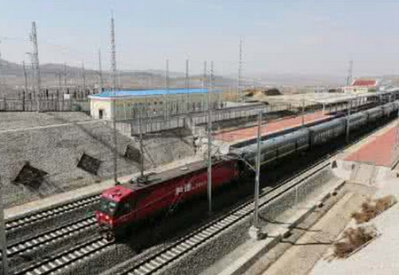 黑龍江構建陸?？战z路大通道