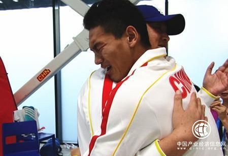 徐嘉余200米仰泳獲第五，“網(wǎng)癮少年”曾被教練兩次砸電腦