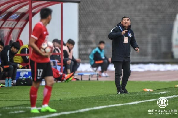 歷史新低！中超“土帥”僅剩1人，他們被淘汰僅僅因?yàn)樗絾?></a></div><!-- img end -->	<div   id=