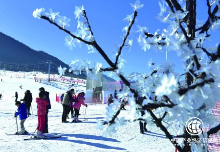 精心籌備“冰雪盛宴”主打“提升牌” 冰雪旅游態(tài)勢“多點開花”、全域推進