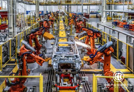 2025年我國(guó)將實(shí)現(xiàn)有條件自動(dòng)駕駛的智能汽車規(guī)?；a(chǎn)