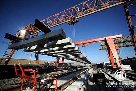 國家發(fā)改委：8月共審批核準(zhǔn)固定資產(chǎn)投資689億元