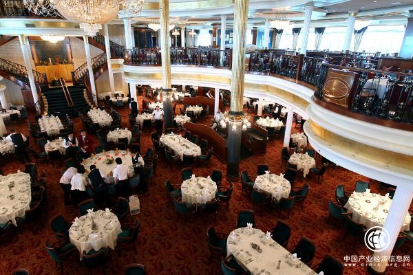 中國(guó)年輕求職者熱衷豪華郵輪港媒：賺錢多又能看世界