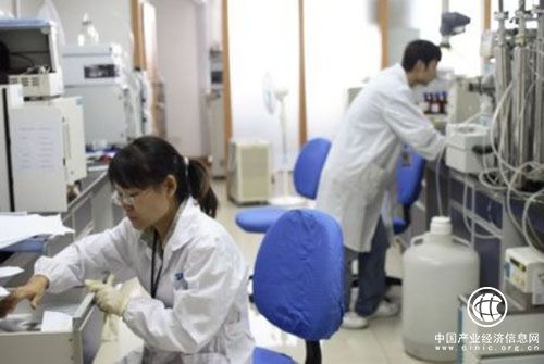 我國研發(fā)經費投入強度接近發(fā)達國家水平