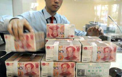 前7個(gè)月我國人民幣貸款增加12.87萬億元