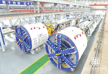 扎實開展規(guī)劃和投資工作 推動制造強國建設邁上新臺階