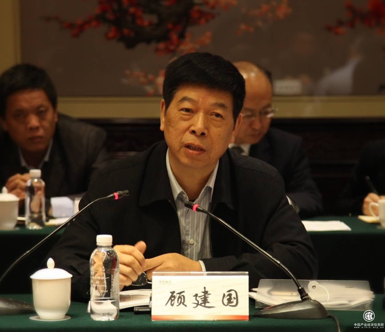 中鋼協(xié)2017年度“對標(biāo)挖潛”活動領(lǐng)導(dǎo)小組工作會在陜鋼集團召開