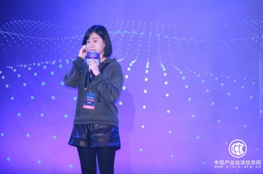 餓了么推出的這項(xiàng)暖心科技，讓百萬外賣小哥騎車無需再低頭看手機(jī)