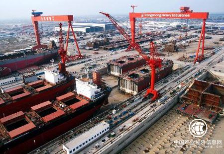 前11月我國(guó)造船手持訂單止跌企穩(wěn)