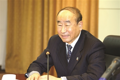 李壽生：努力開創(chuàng)石油和化學(xué)工業(yè)美好未來