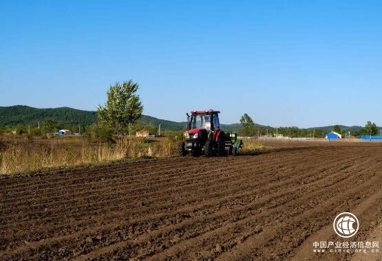 全國(guó)已春播各類(lèi)農(nóng)作物近八成 進(jìn)度快于上年同期