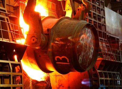 去產(chǎn)能迎年中考 煤炭、鋼鐵企業(yè)債務(wù)問題依然存在