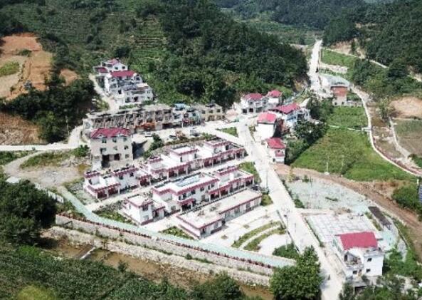 中國石化在安徽岳西縣、潁上縣扶貧紀實