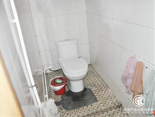 助力廁所革命，鷹衛(wèi)浴公益在行動