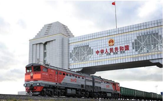 海關(guān)總署宣布28日起推動(dòng)邊境口岸有序穩(wěn)妥恢復(fù)開(kāi)通貨、客運(yùn)