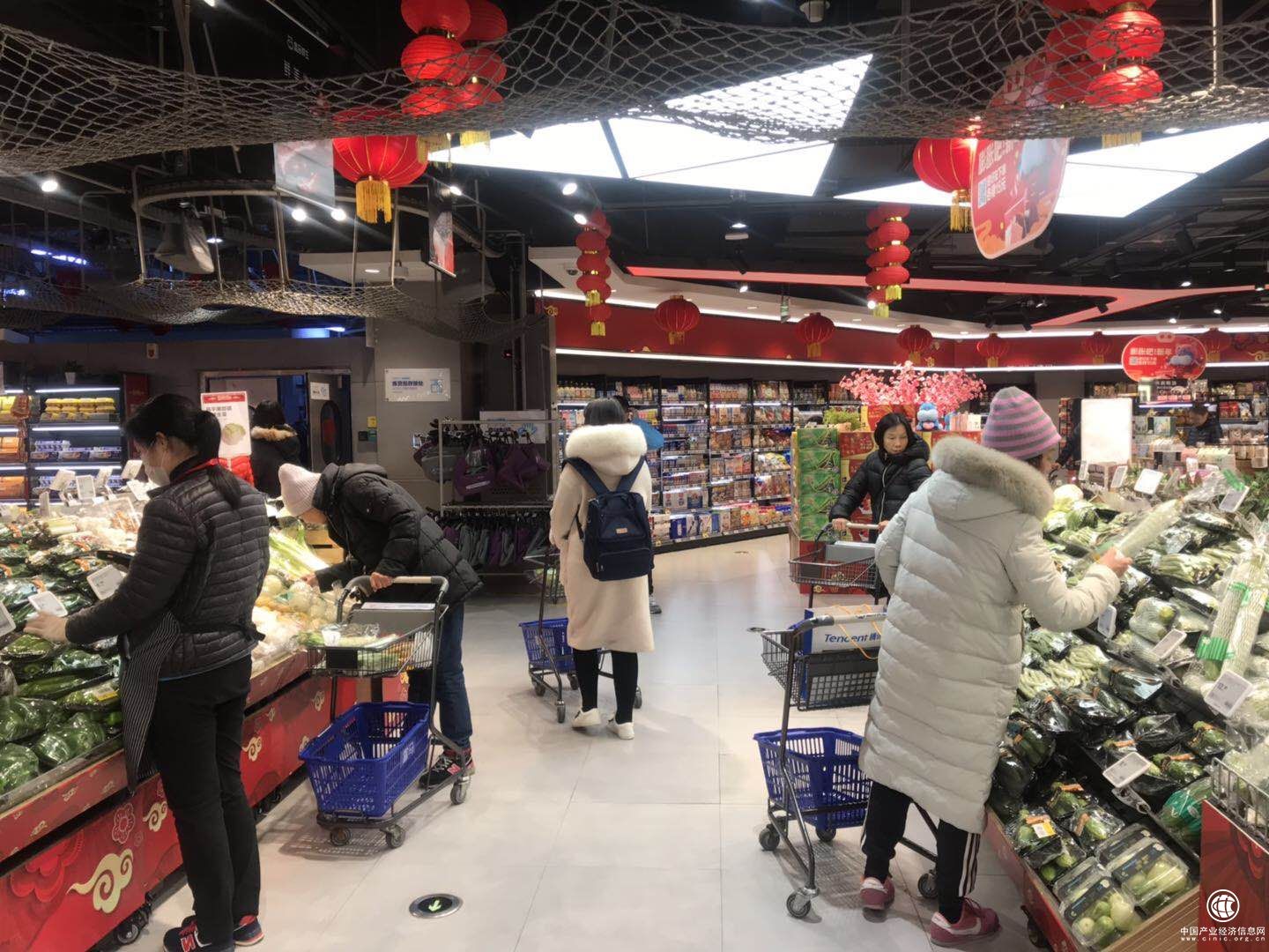 節(jié)前西紅柿價格翻倍，新發(fā)地外地緊急調(diào)運保供應