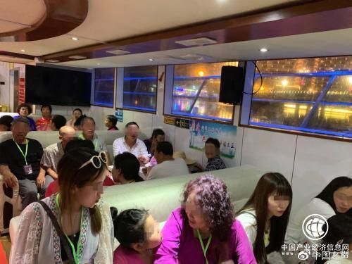 20塊逛三亞100塊游越南？三亞黑導(dǎo)游：有“政府補(bǔ)貼”