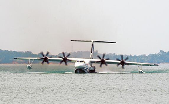 能用、好用、早用 大國(guó)重器“鯤龍”是怎樣煉成的