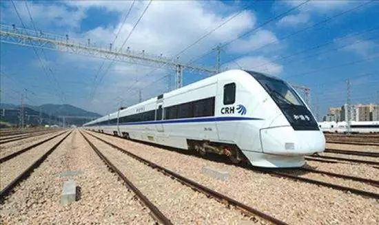 成都到蘭州首次開(kāi)行動(dòng)車 兩地鐵路旅行時(shí)間縮短至7小時(shí)