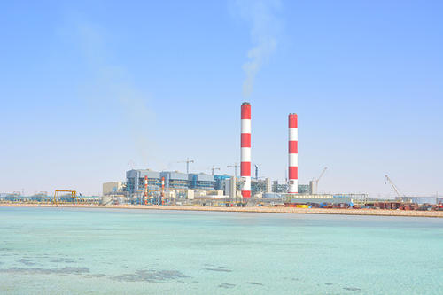 山東電建三公司總包承建的全球最大燃油電站項目完成“一年四投”