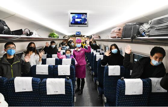 全國鐵路首趟定制務工人員返程專列開行