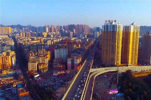 抓產(chǎn)業(yè)、抓項(xiàng)目、抓招商！貴州有多拼