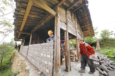 住建部：探索建立解決農(nóng)村相對貧困人口住房安全長效機(jī)制