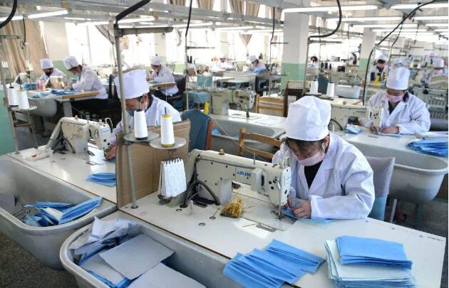 加力施策、增產(chǎn)擴(kuò)能，全力保供重點(diǎn)醫(yī)療物資