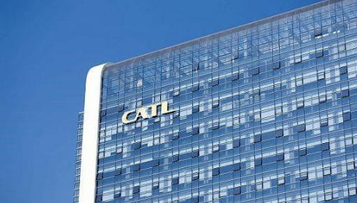 中日韓動(dòng)力電池“三國爭(zhēng)霸” 寧德時(shí)代下半年正式向特斯拉供貨