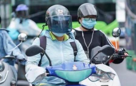 摩托車、電動(dòng)自行車頭盔新國(guó)標(biāo)即將實(shí)施