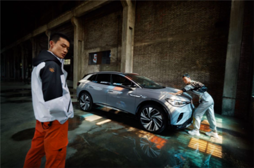 20201106102453646.png 2.png