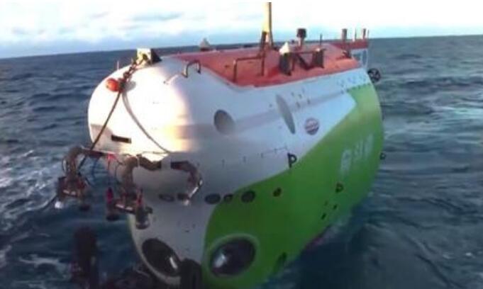 “奮斗者”深潛超萬米 “全海深”中國今夢圓