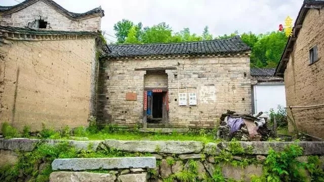 老鄉(xiāng)的喜訊捎給總書記 | 大灣村、弘德村、伊爾施鎮(zhèn)游客多起來了