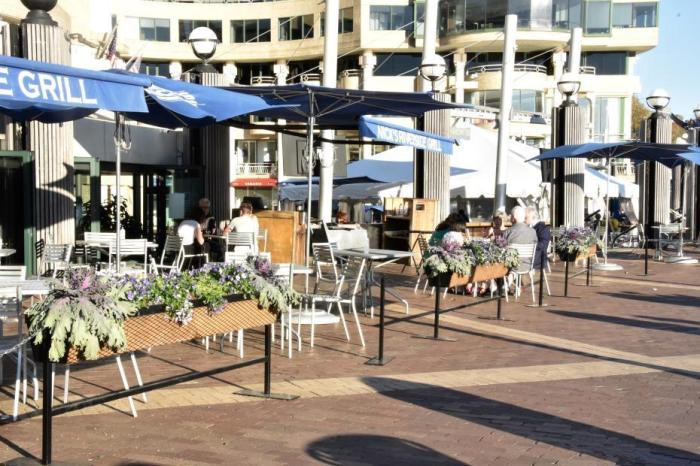 美食藥局授權(quán)首個新冠居家快篩試劑 30分鐘內(nèi)出結(jié)果