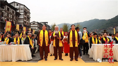 不用再把美酒藏床腳了，臺(tái)典在核心產(chǎn)區(qū)為你解決！物美價(jià)廉，食用方便，還賊有面子！