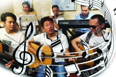 貴陽“折耳根”樂隊：4個盲人推拿師、1個外賣小哥，倔強地拔節(jié)生長