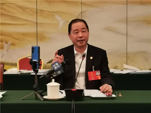 兩高先后回應胡成中代表 打擊侵權假冒不手軟