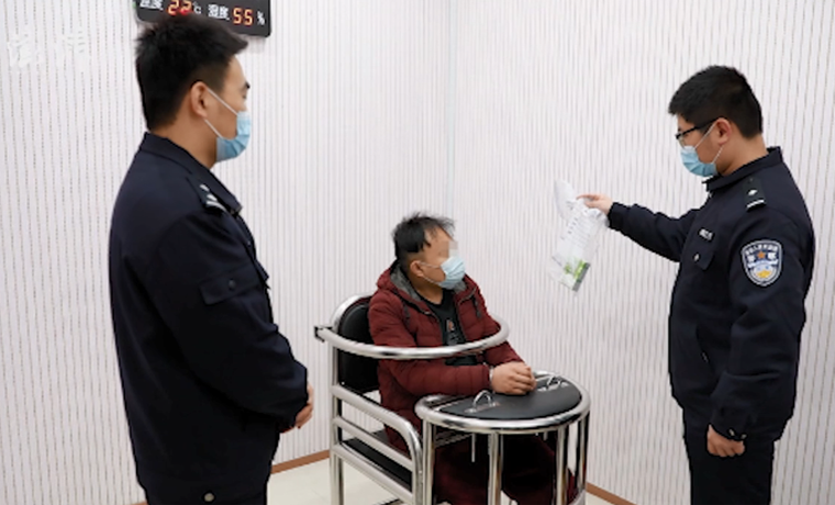 運輸途中偷走蘋果手機換成蘋果味酸酸乳，嫌疑人被抓視頻曝光