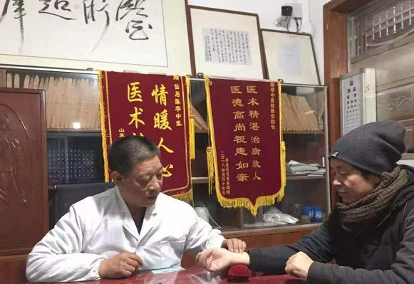 傳承和弘揚傳統(tǒng)的中醫(yī)藥文化，是一種責(zé)任