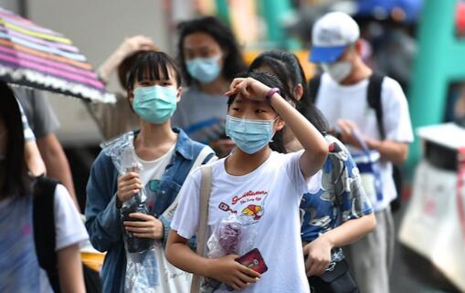 疫苗打了，口罩還是不能摘