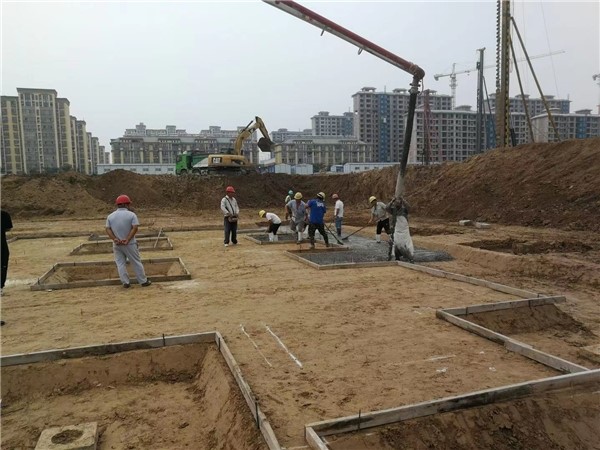 中國二十冶總承包公司豐縣潤成雅苑項目全面進(jìn)入土方施工階段