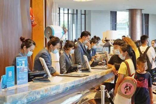 商務(wù)部研判國(guó)慶消費(fèi)市場(chǎng)：供應(yīng)足、品種多、價(jià)格穩(wěn)