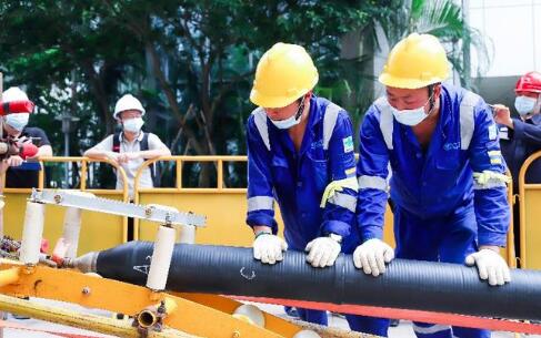 我國(guó)首條自主研制新型超導(dǎo)電纜投運(yùn)