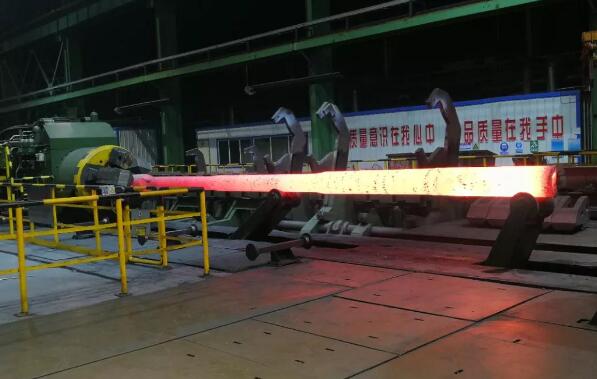 北重集團攻克大型超長臺階管件空心鍛造難關(guān)