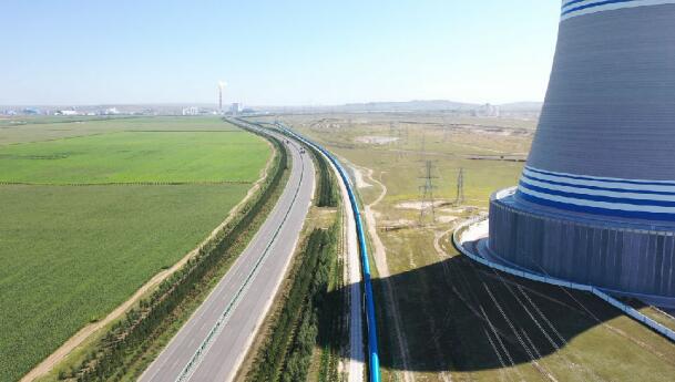 “見不到煤、看不到灰” 國內(nèi)首條長距離曲線帶式輸送機(jī)投產(chǎn)運(yùn)行