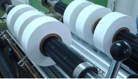 鋰電池隔膜行業(yè)擴產(chǎn)潮起 警惕過剩風(fēng)險