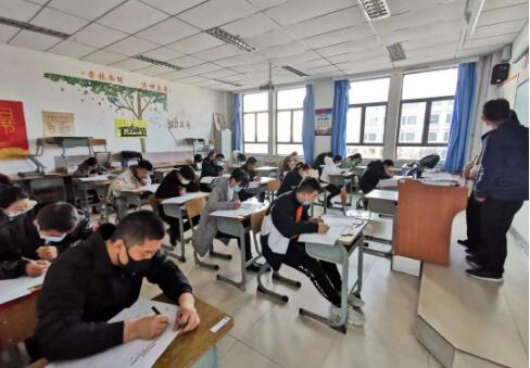 教育部：支持一批優(yōu)質(zhì)高職專科院?！吧尽?></a></div><!-- img end -->	<div   id=