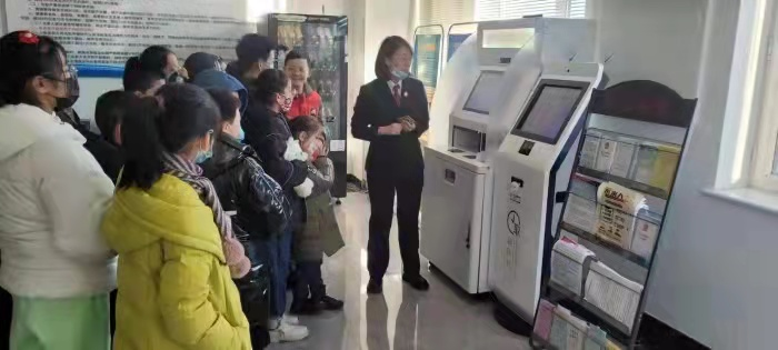 黑龍江省富?？h人民法院開(kāi)學(xué)第一課讓學(xué)生感受司法氛圍