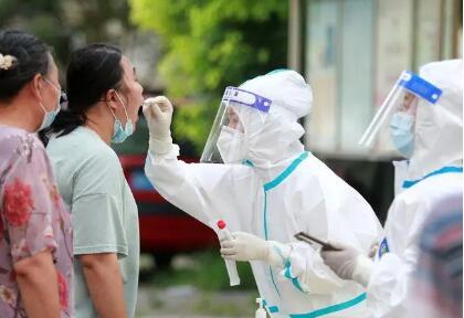 我國本土疫情還處在發(fā)展階段、輕型病例和無癥狀感染者實行集中隔離……權(quán)威回應(yīng)!